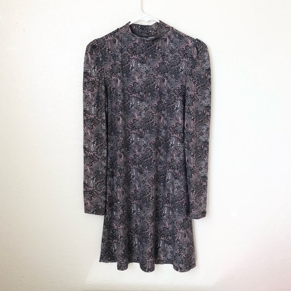 SO Paisley Pattern Mock Neck Long Sleeved Dress